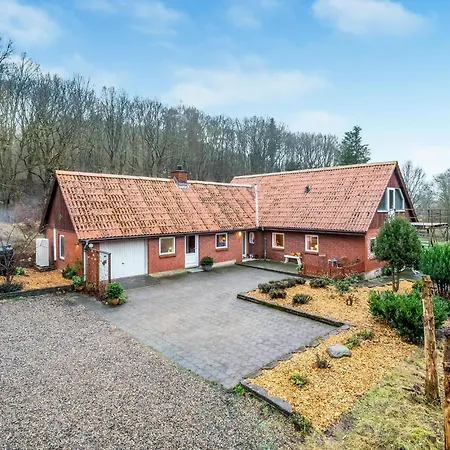 Holiday home Cozy In With Kitchen *